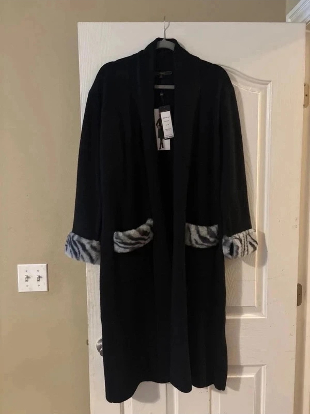 Maxsport Black Open-Front Long Cardigan with Faux-Fur Zebra Trim Sz M (NWT) - Picture 2 of 5